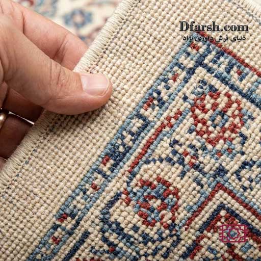 هولوگرام و شناسنامه پشت فرش اصل نگین مشهد جهت تشخیص اصالت و استعلام بارکد