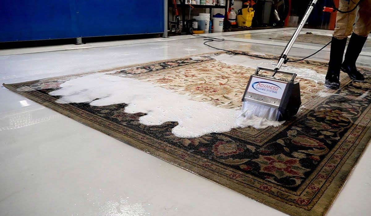 شستشو و لکه بری فرش ماشینی 