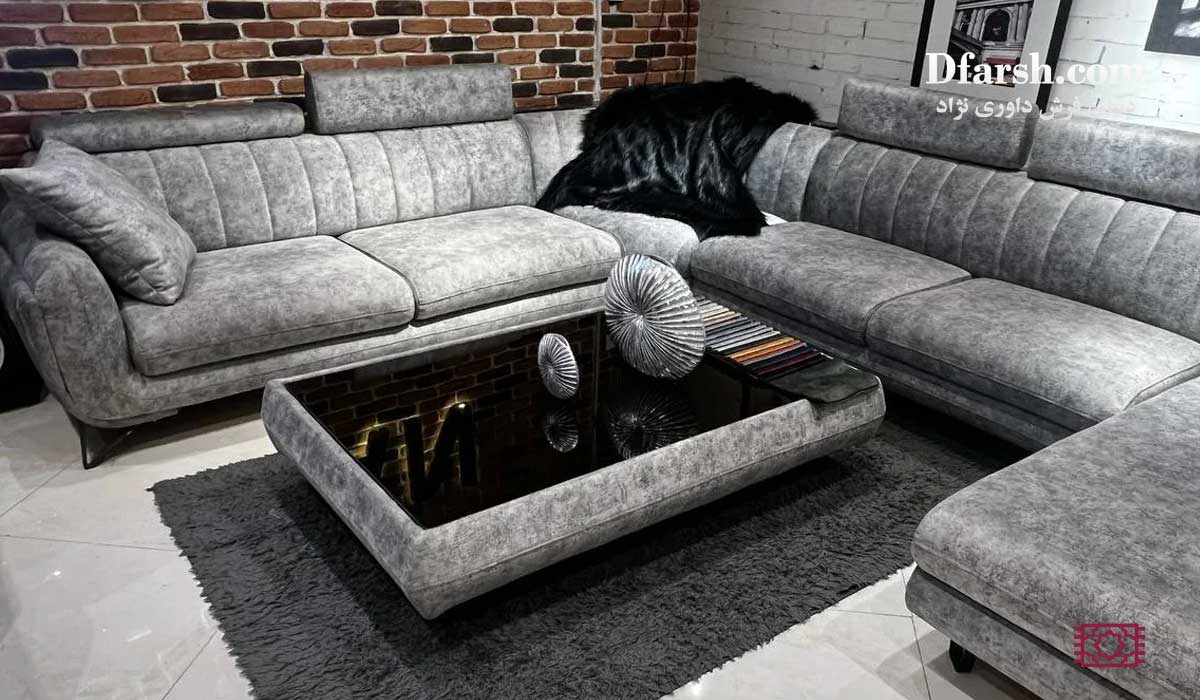 مقایسه میزان چرک&zwnj;تاب بودن فرش روشن و تیره؛ راهنمای انتخاب بهترین رنگ فرش برای عدم نمایش لکه و کثیفی در منزل