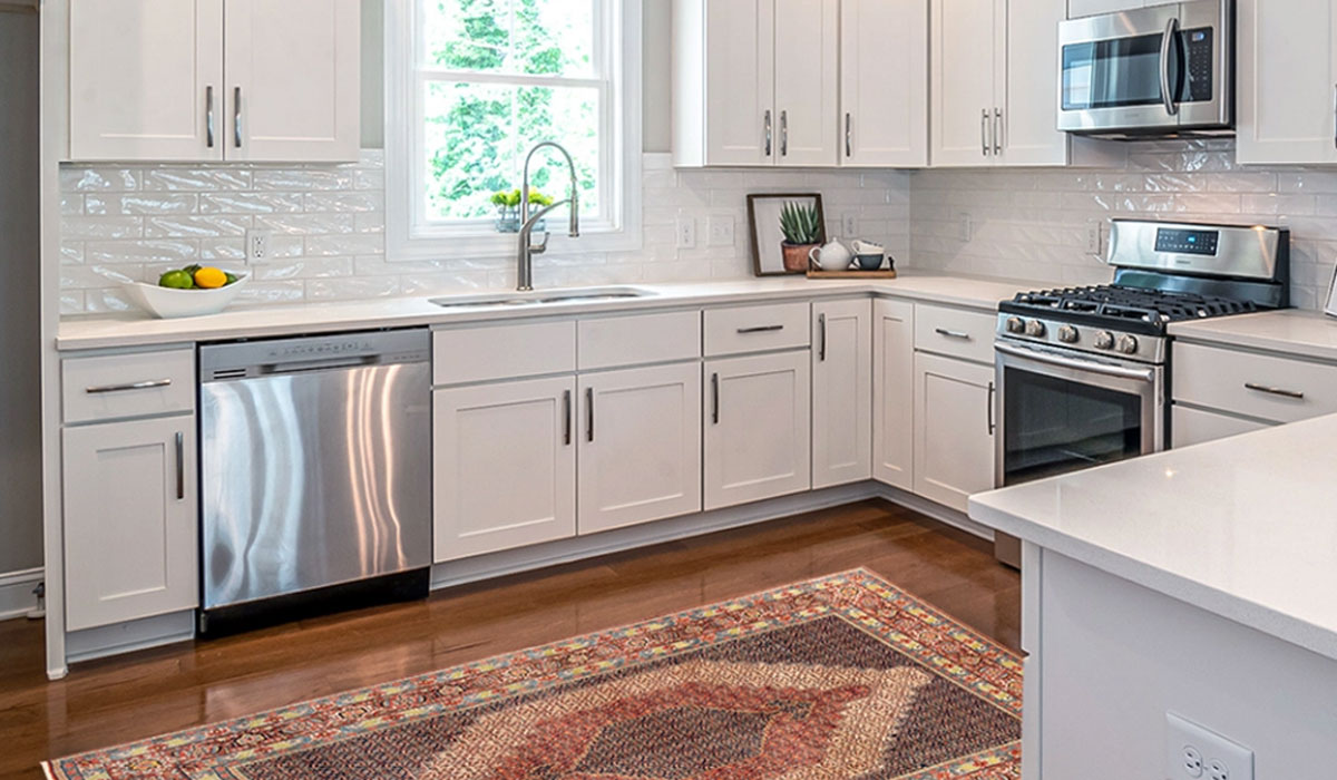 رنگ های تیره با تنوع رنگ شلوغ برای آشپزخانه جهیزیه عروس